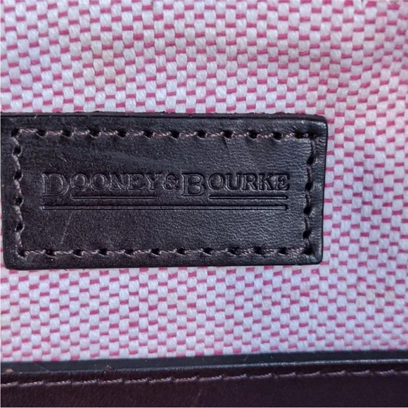 Dooney and Bourke Giraffe Print Weekend Bag - Picture 14 of 16